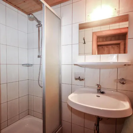 Elis By Interhome * 湖城